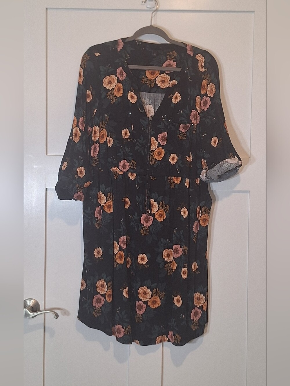 TORRID Floral Challis Zip Front Shirt Dress Knee Length Pockets Black Peach 1X
